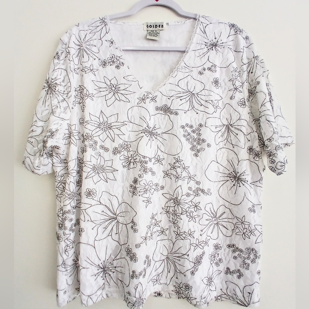 GOLDEN Lacey double layered short sleeve V-neck top NWOT SZ 18/16
